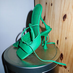 Zara Bright Green Square Toe Stiletto Bell Heeled Sandals - EU 39/US 8